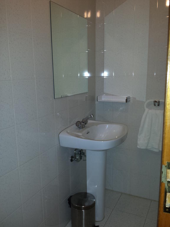 Hostal Atila Ricobayo الغرفة الصورة