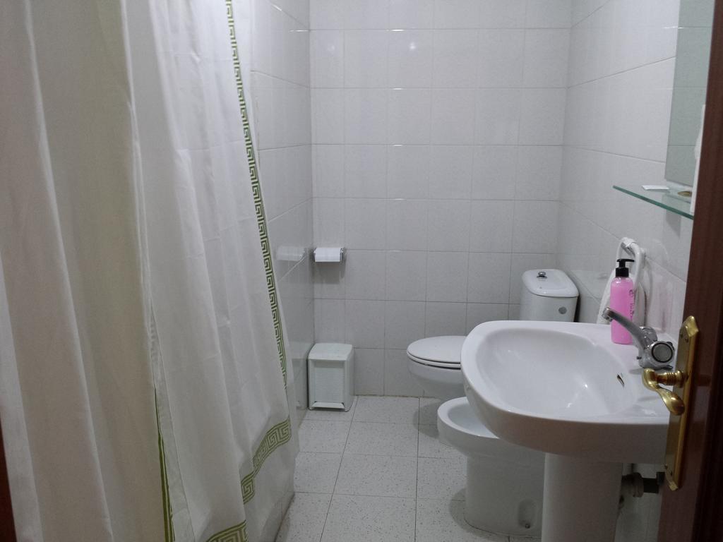 Hostal Atila Ricobayo الغرفة الصورة